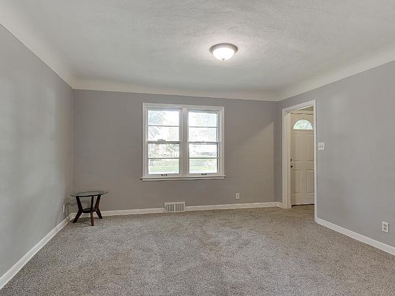 2nd image of 1236 Farrington St
