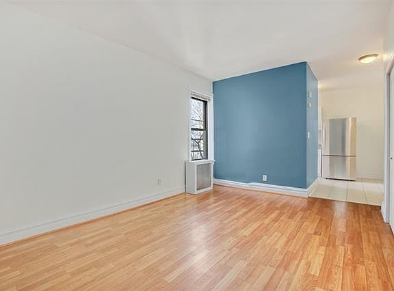 3rd image of 107 Kensington Ave APT 504
