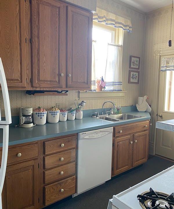 179 Jefferson St, Brookville, PA 15825 Zillow