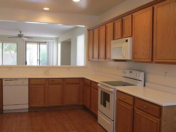 4th image of 3317 W Thoreau Ln