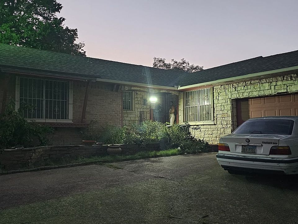 1st image of 5515 Fox Hill Ln