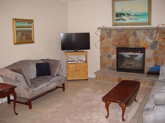 5th image of 2184 Onondaga Way