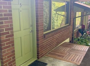 7010 California Ave SW APT 5, Seattle, WA 98136