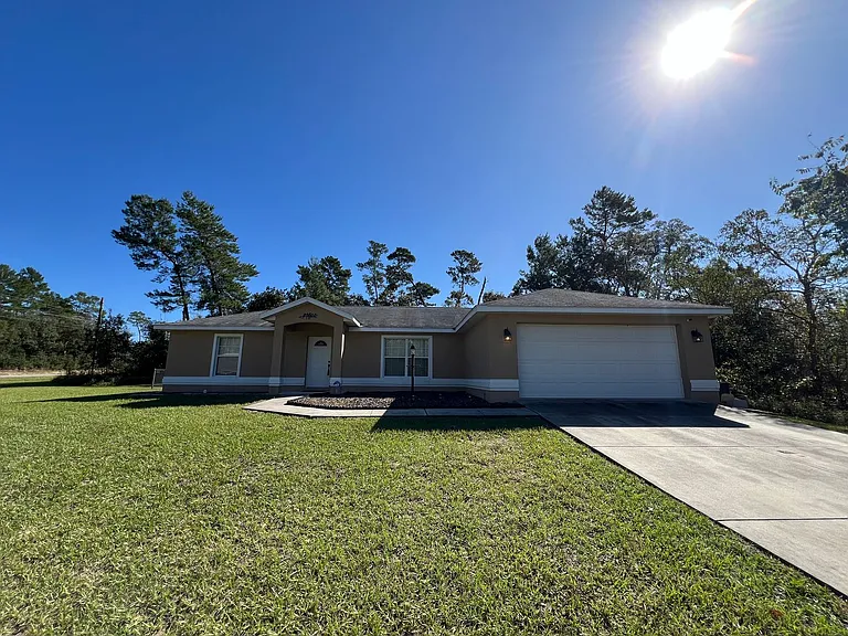 16195 SW 50th Terrace Rd — Photo 1