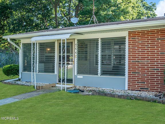 4th image of 476A Thornbury Court
