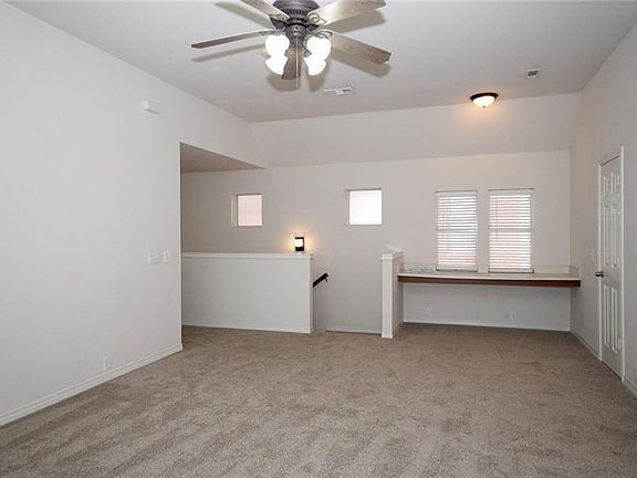 5th image of 7458 Danbridge Ln