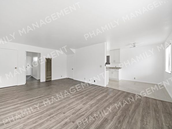 711 N Benton Way APT 1