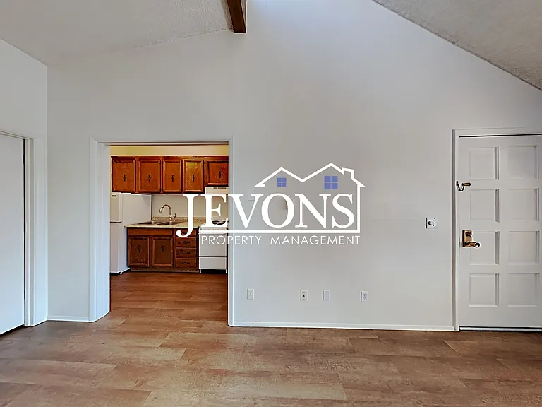 807 W Chestnut Ave #21 — Photo 7