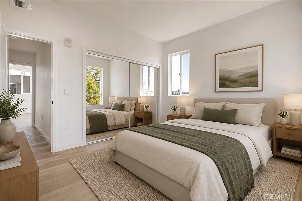 2 bed, 1135 sqft, $2,800 — Photo 3