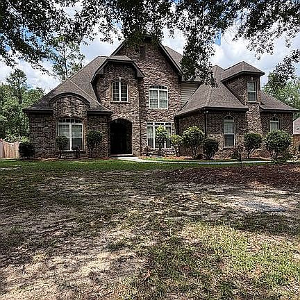 2nd image of 2201 Berryhill Dr