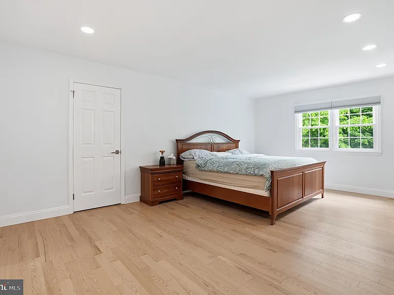 1316 Heller Dr — Photo 34