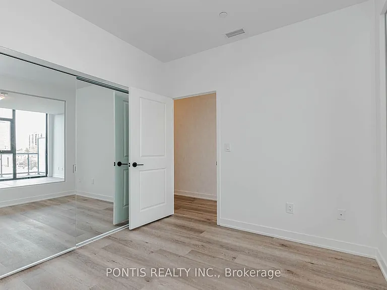 2075 Lakeshore Rd #404 — Photo 18