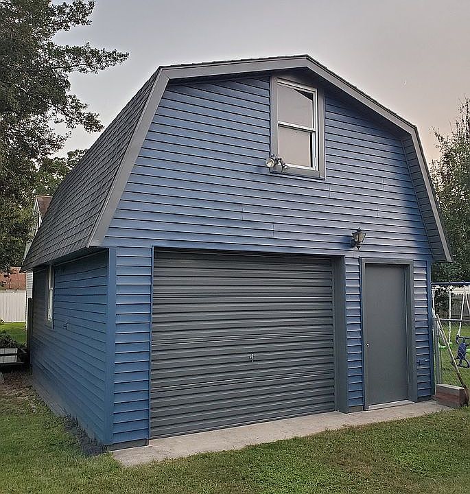 2nd image of 1008 Lemuel St