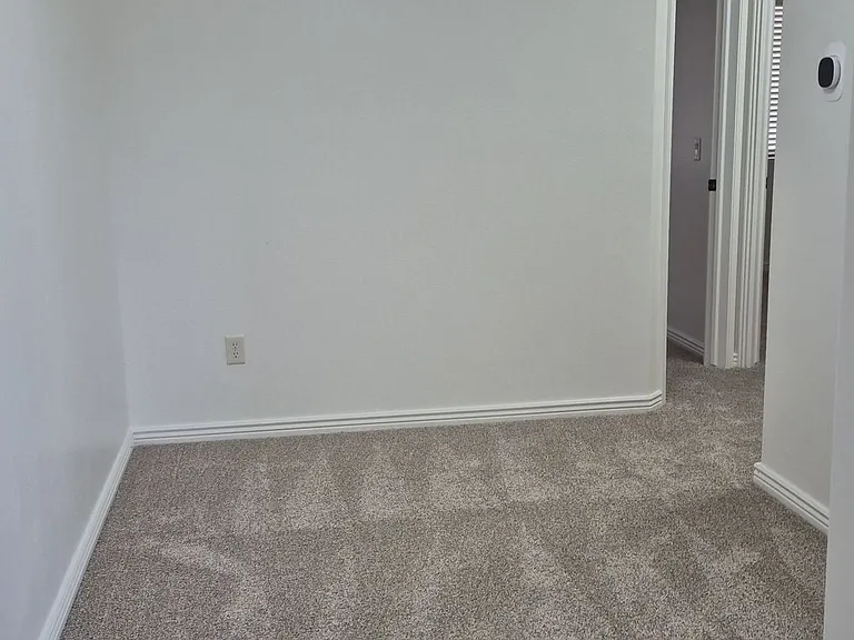 1000 E Bluff View Dr #32 — Photo 8