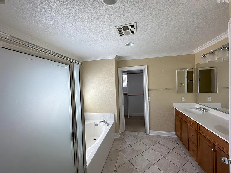 3075 Summer Breeze Ave — Photo 12