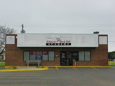 2nd image of 2201 W Nolana Ave