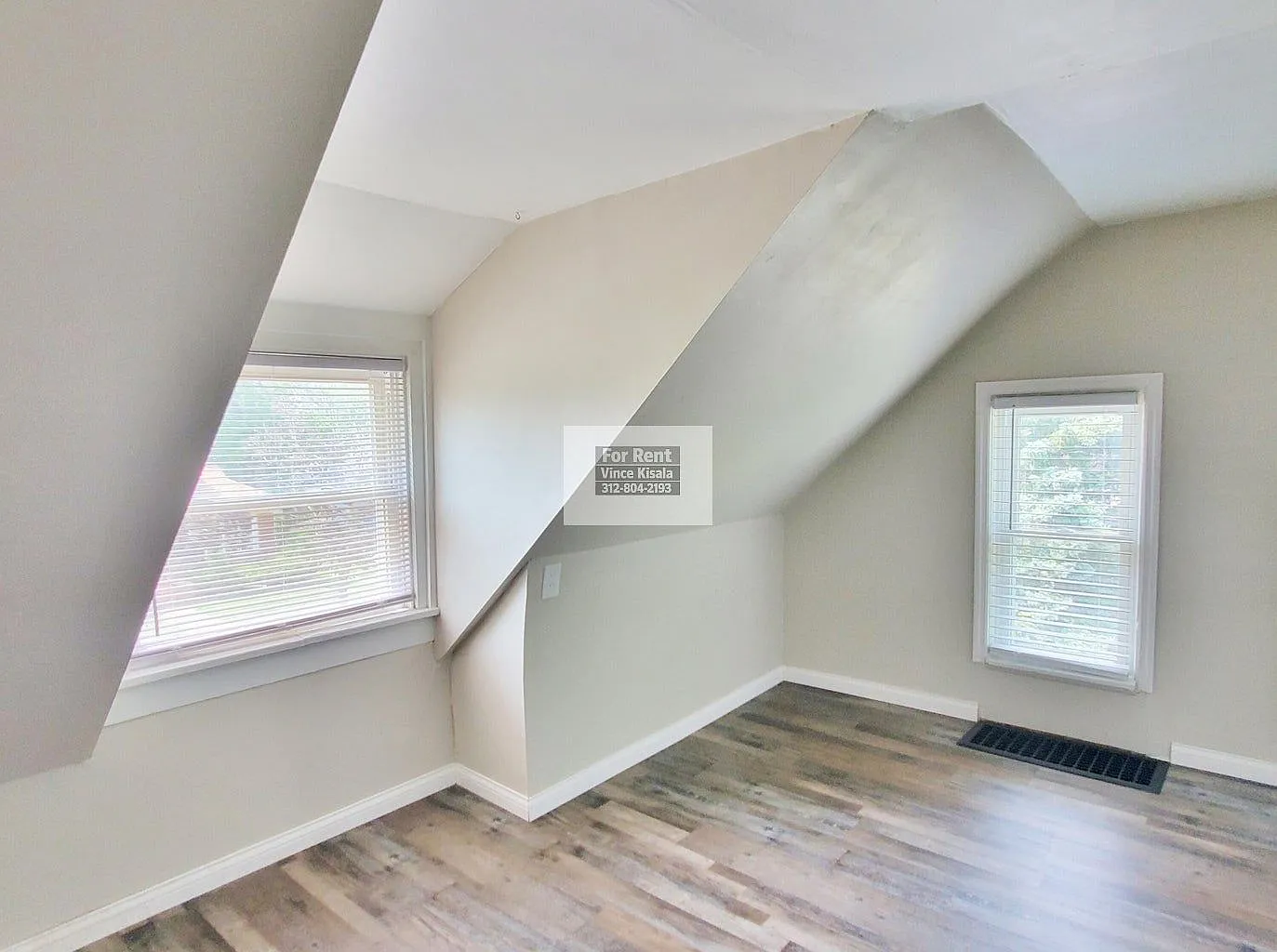 2 bed, 1261 sqft, $1,000 — Photo 3