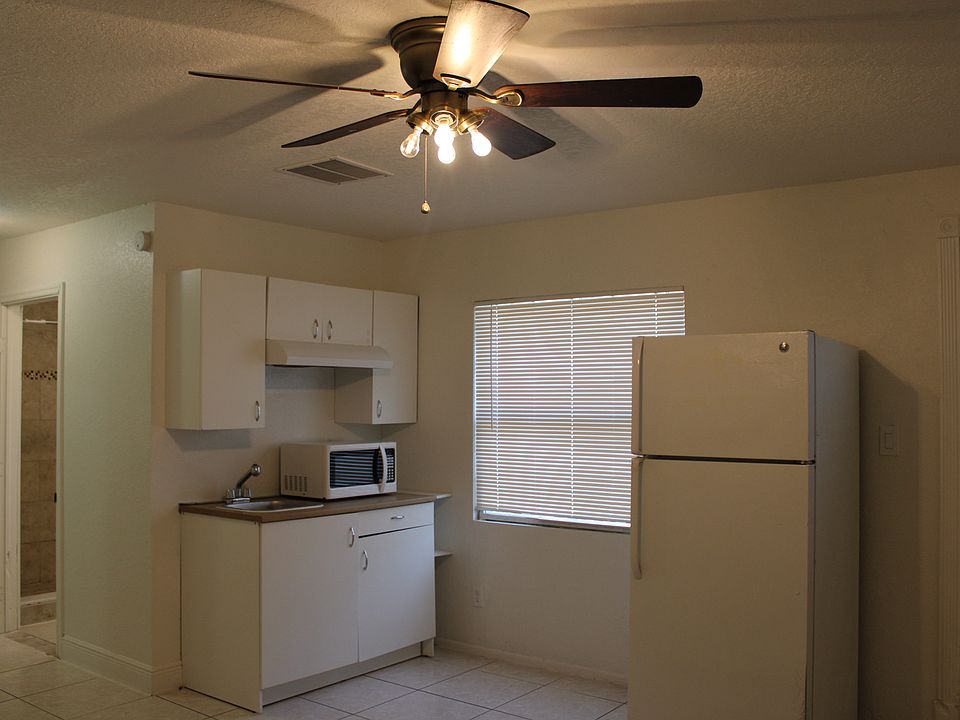 2nd image of 116 Hermosillo Dr #3