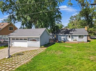 66 Lakeview Ave, Muskegon, MI 49444