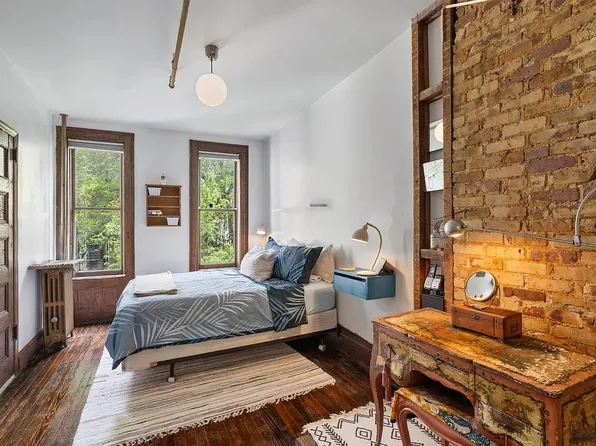 549 West 187th Street image 10 of 31