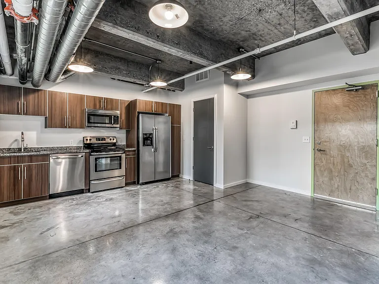 Brown Street Lofts — Photo 18