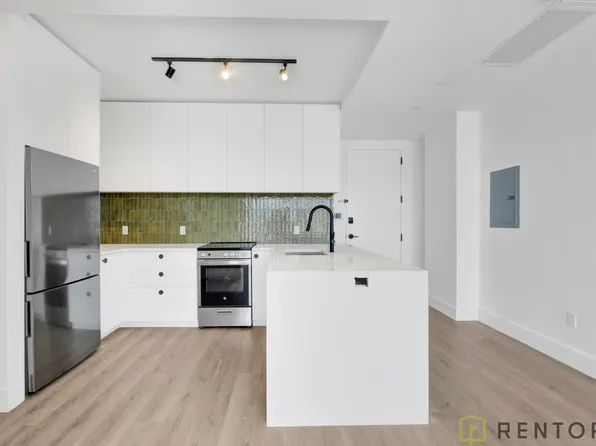 60 Cedar Street image 1 of 15