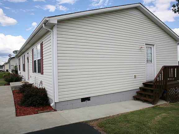 4th image of 1600 Duchess Dr