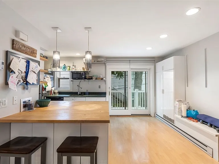 63 Bolton St #63 — Photo 4