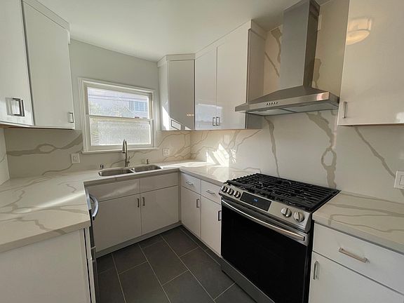 3rd image of 1457 S Beverly Dr #1/2