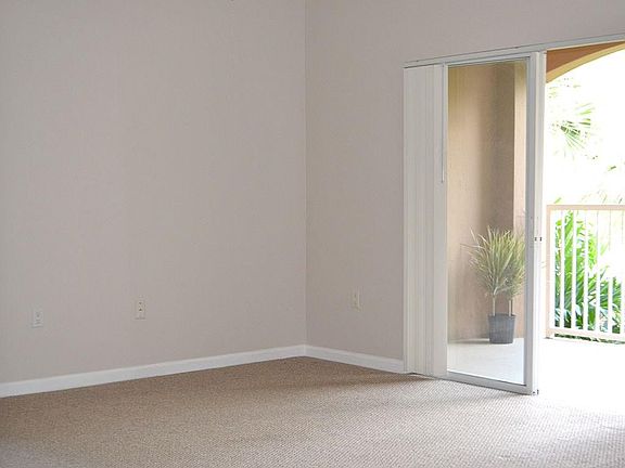 5th image of 5060 Fairways Cir APT F201