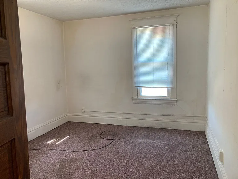 212 Grand Street — Photo 10