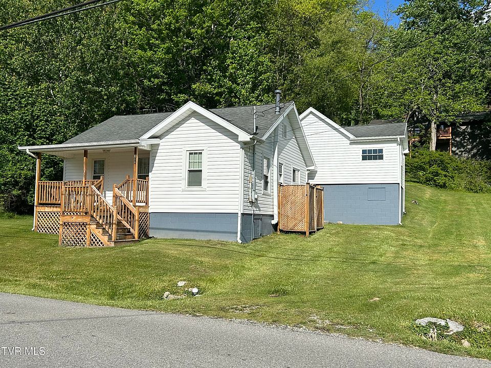 1st image of 518 Spring Ave SE