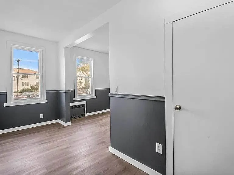 506 Avenue A #3 — Photo 5