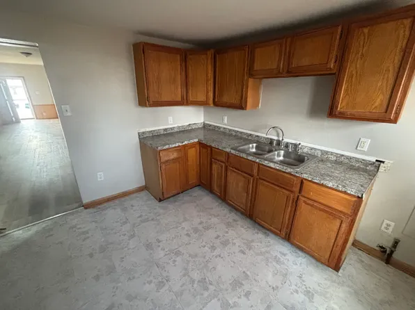 1129 Ellis Ave, Toledo, OH 43605