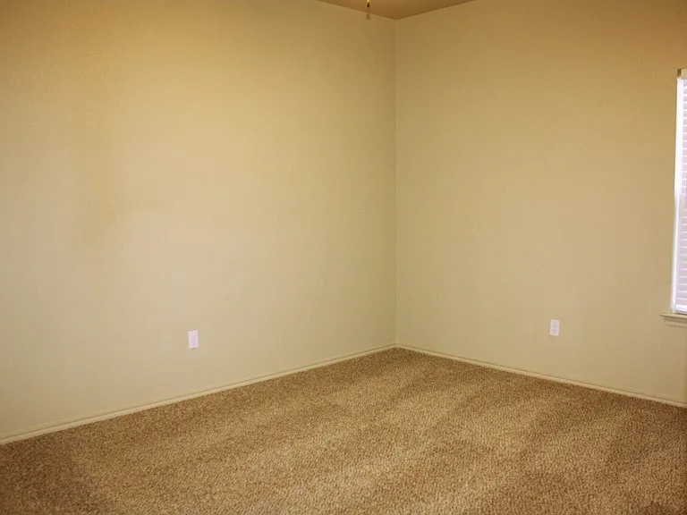6702 Pontiac Ave — Photo 6