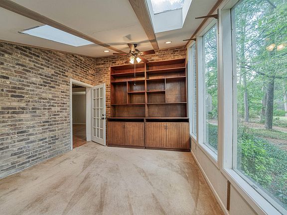 4th image of 31 Stonegate Dr
