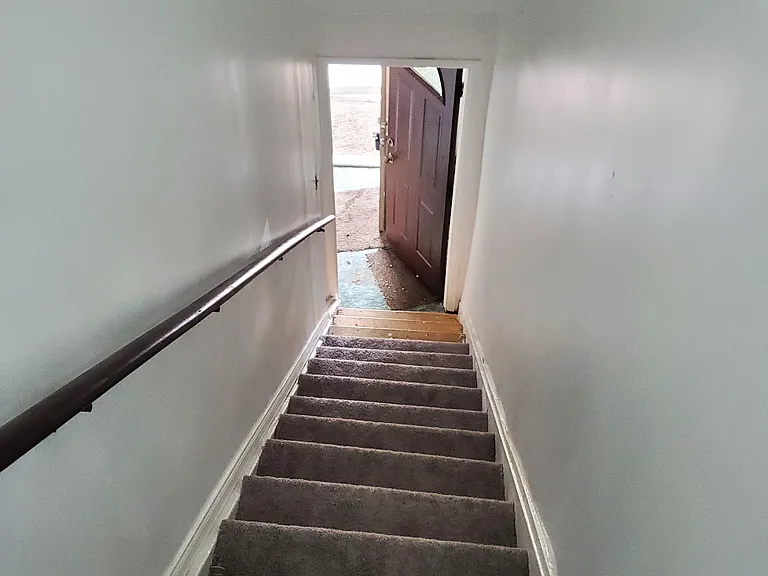 243 Watson Blvd #2 — Photo 32