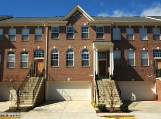 4144 Presgraves Ct, Chantilly, VA 20151