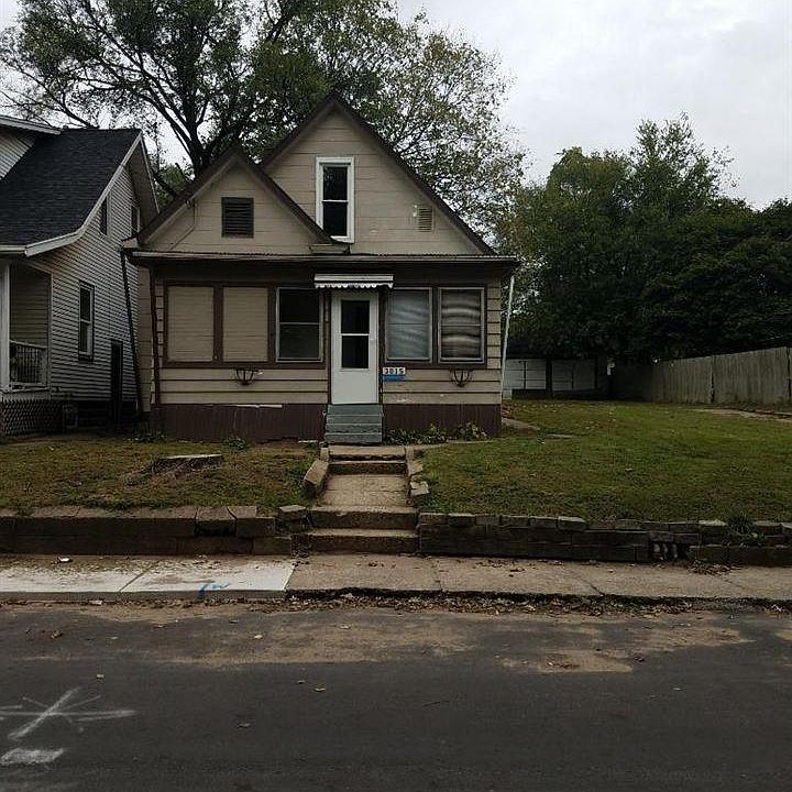 1st image of 3015 W Meidroth St