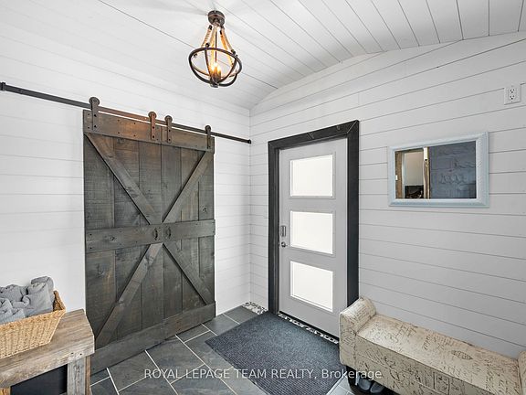 5th image of 5529 Lion St