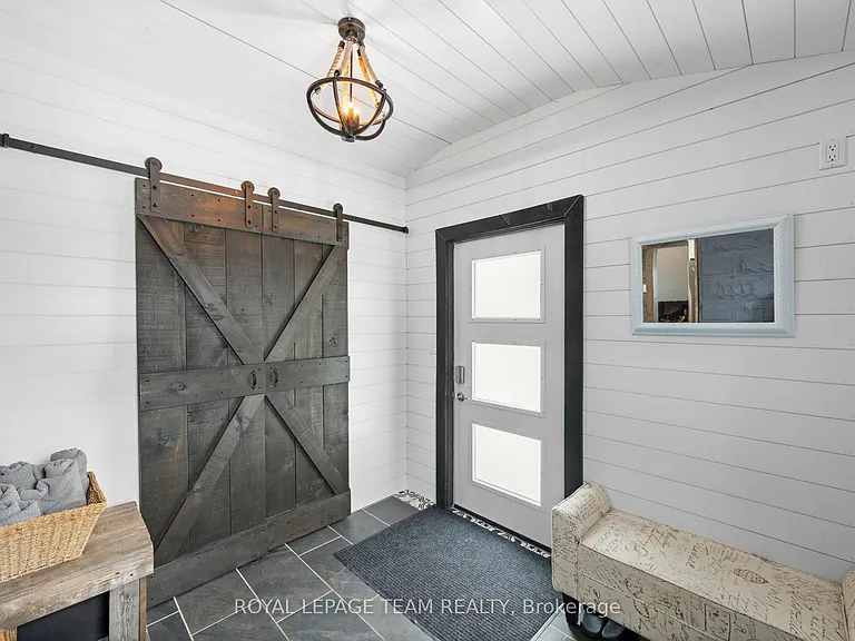 5529 Lion St — Photo 5