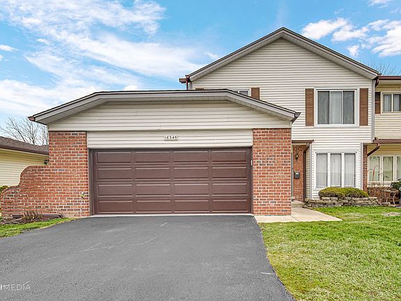 2nd image of 16345 Oxford Dr