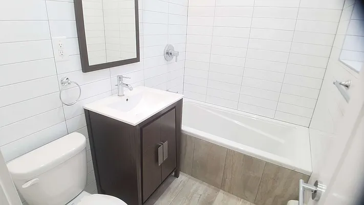 Rented by Uptown Flats LLC | media 34