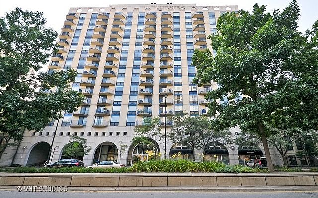 1st image of 1250 N La Salle Dr APT 1404