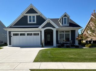 4219 Village Green Dr, Freeland, MI 48623
