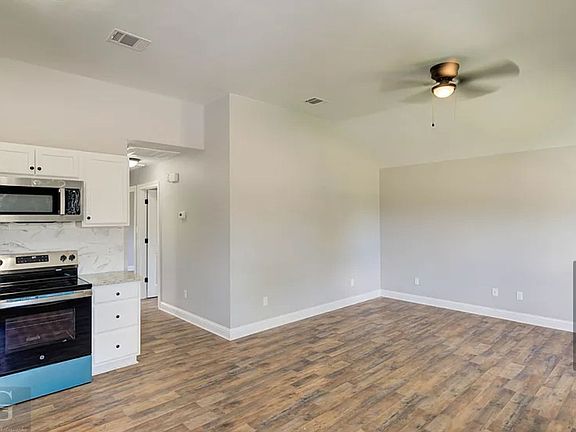 4th image of 1316 Becky St
