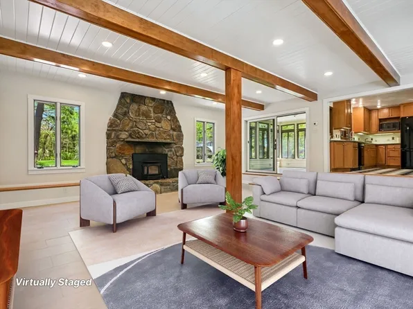60 Wheeler Rd, Stow, MA 01775