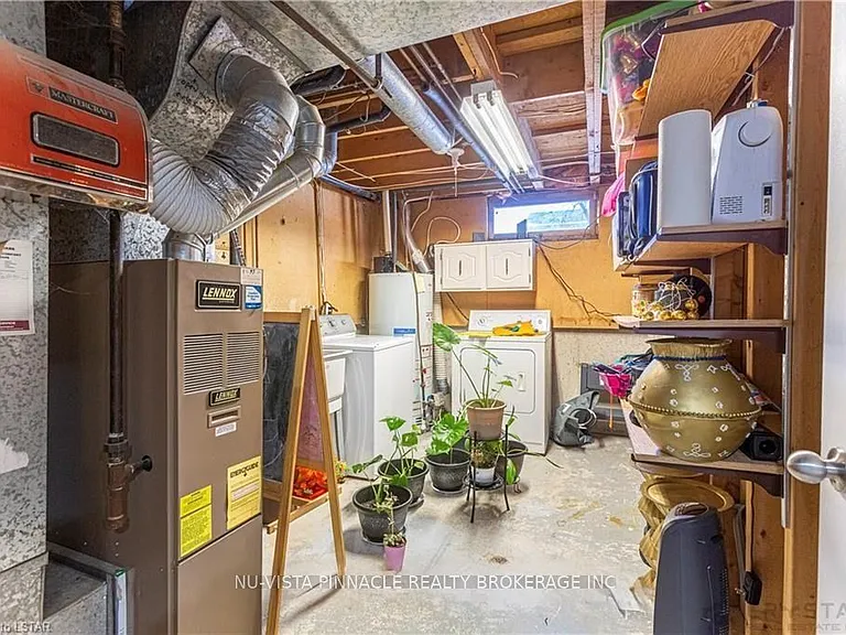 7 Ranchwood Cres — Photo 27