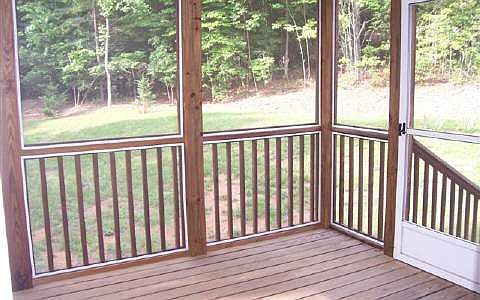 4th image of 465 Applewood Ct