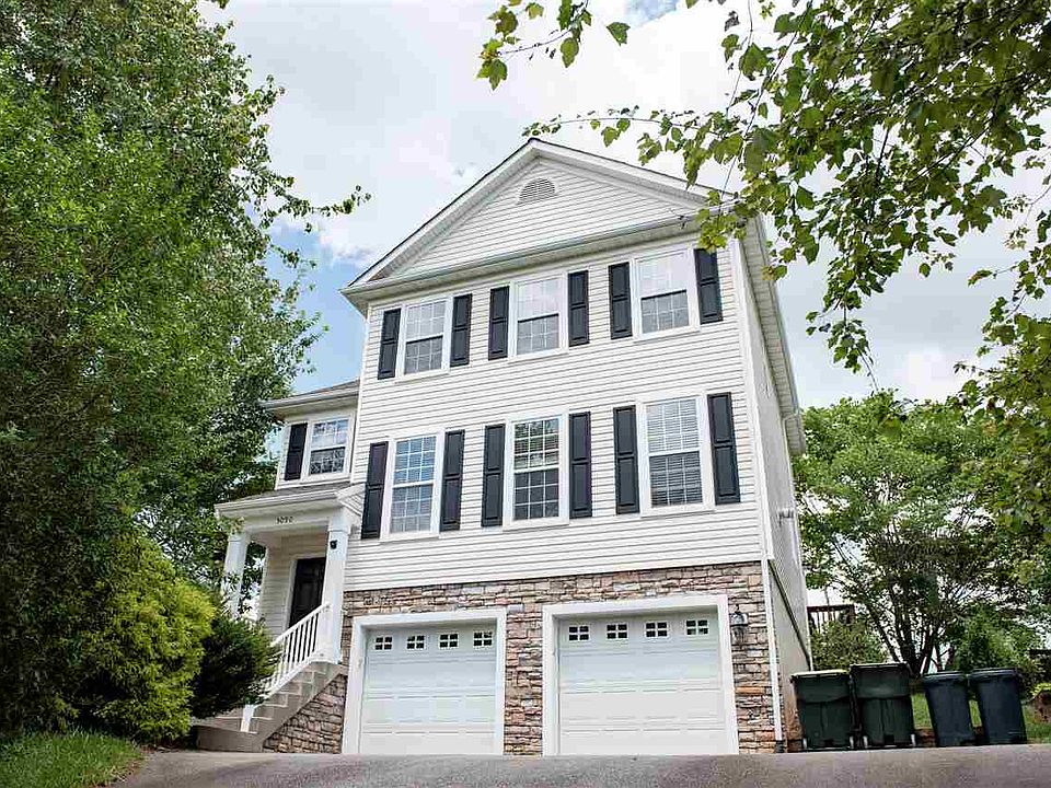 2nd image of 3090 Morewood Ln
